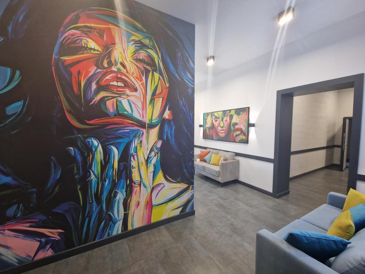 Apart Hotel Loft Almaty Eksteriør billede